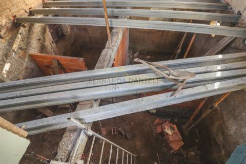 Moradia para restaurar em Cucujães