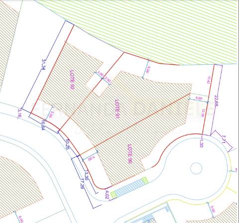 Lote de Terreno - Urbanização de Luxo, Construção de Moradia