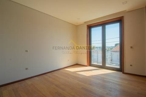 Moradia Nova Isolada T4 em Esmoriz