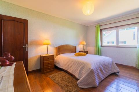 Moradia isolada T4, com terreno de 900 metros em Sanfins