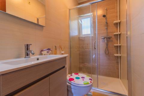 Moradia isolada T4, com terreno de 900 metros em Sanfins