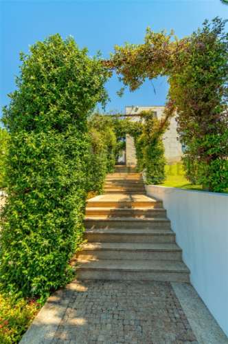 Moradia dos Seus Sonhos: T3 Térrea com Piscina e maravilhoso Terreno de 9960m²