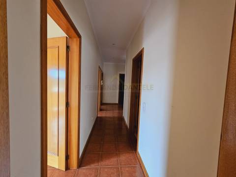 APTO T2 a dois minutos do centro da Feira