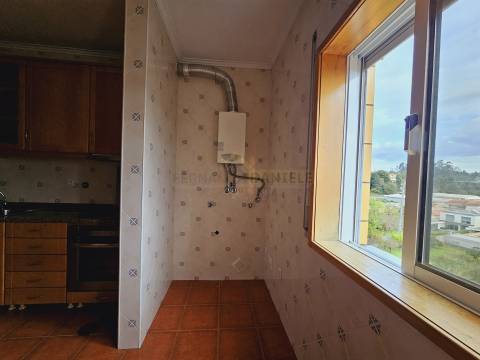 APTO T2 a dois minutos do centro da Feira