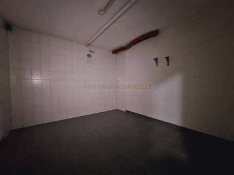 APTO T2 a dois minutos do centro da Feira