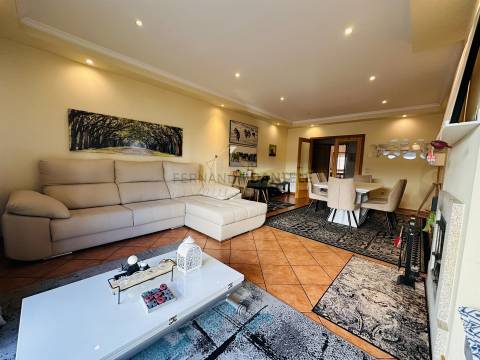 Apartamento T3 para ARRENDAMENTO em Santa Maria da Feira