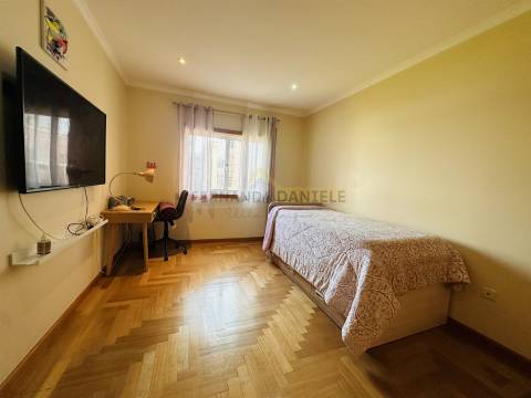 Apartamento T3 para ARRENDAMENTO em Santa Maria da Feira
