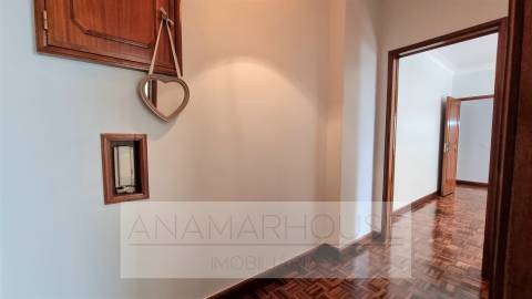 T2 na Reboleira pronto a habitar, Águas Livres, Amadora, Lisboa