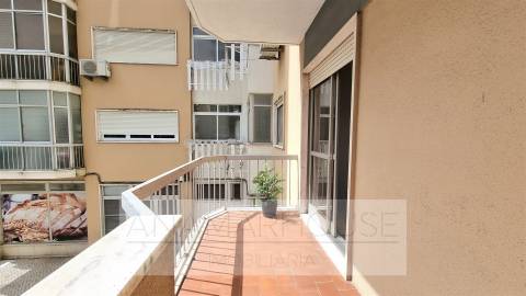 T2 na Reboleira pronto a habitar, Águas Livres, Amadora, Lisboa