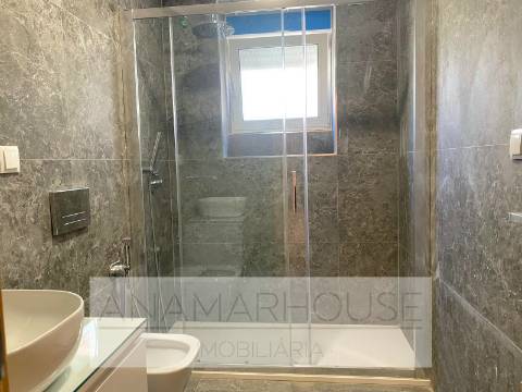 T3 remodelado na Venda Nova, Amadora, Lisboa