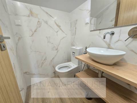 T3 remodelado na Venda Nova, Amadora, Lisboa