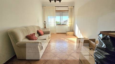 T2 pronto a Habitar, Falagueira Venda Nova, Amadora