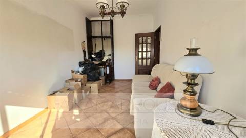 T2 pronto a Habitar, Falagueira Venda Nova, Amadora