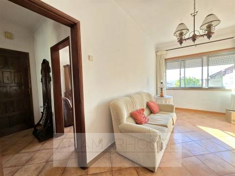 T2 pronto a Habitar, Falagueira Venda Nova, Amadora