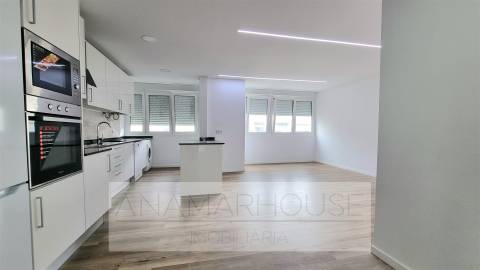 T2 remodelado, Póvoa De Santo Adrião, Olival de Basto, Odivelas