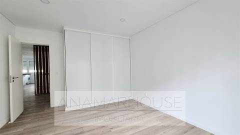 T2 remodelado, Póvoa De Santo Adrião, Olival de Basto, Odivelas