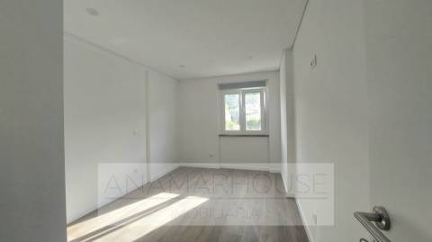 T2 remodelado, Póvoa De Santo Adrião, Olival de Basto, Odivelas