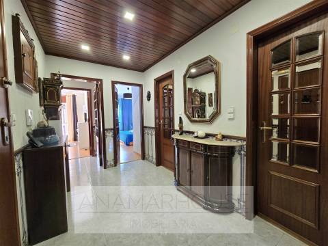 T3, com varandas, arrecadação pronto a habitar, Massama e Monte Abraão, Queluz,