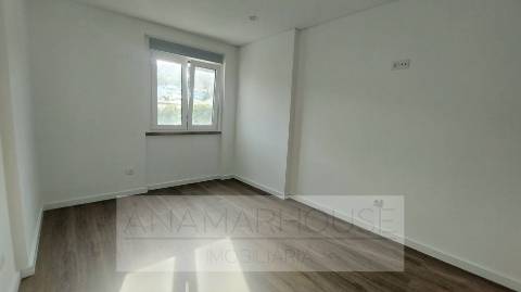 T2 remodelado, Póvoa De Santo Adrião, Olival de Basto, Odivelas