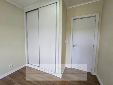 T1 Belas remodelado com terraço,Queluz,Lisboa