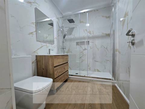 T1 Belas remodelado com terraço,Queluz,Lisboa