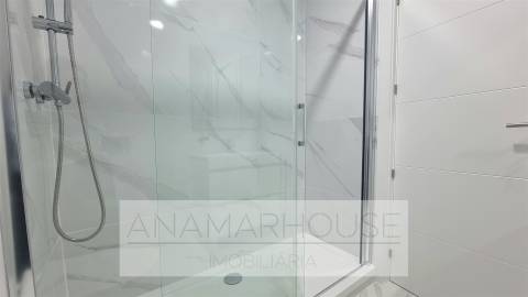 T3 Remodelado com varandas na Amadora, Mina De Água