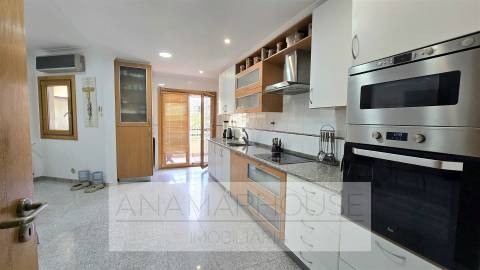 T3 Colinas Do Cruzeiro com 2 Garagens box