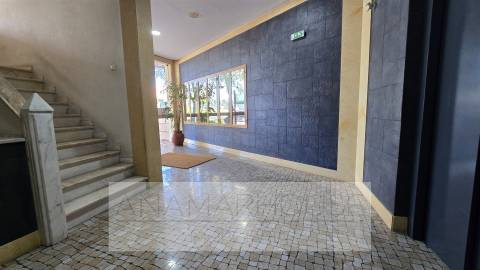 T3 Colinas Do Cruzeiro com 2 Garagens box