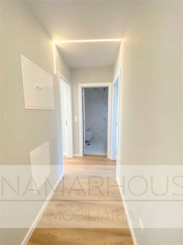 Apartamento T2 com Varanda | Totalmente Remodelado | Amadora