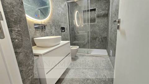 Apartamento T2 Venda em Mina de Água,Amadora