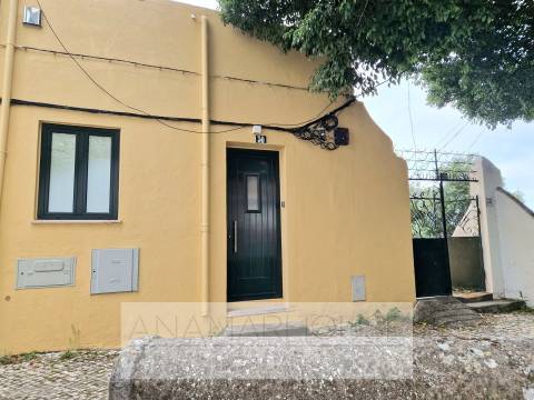 Moradia reabilitada — Estrela