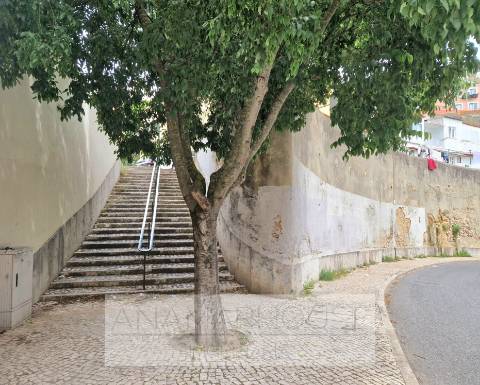 Moradia reabilitada — Estrela