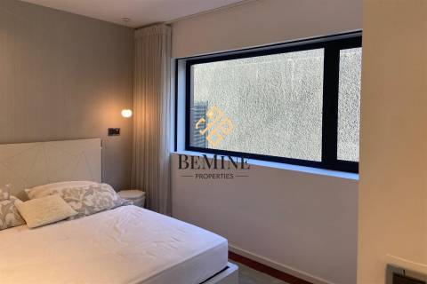 Edifício Séc. XXI 9 / Apartamento T4 / Rua João Paulo II, Funchal