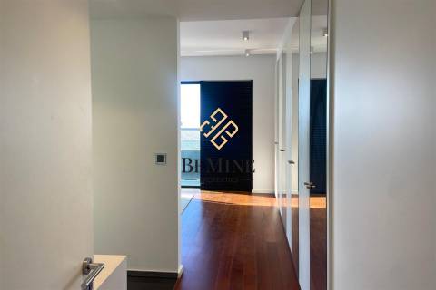 Edifício Séc. XXI 9 / Apartamento T4 / Rua João Paulo II, Funchal