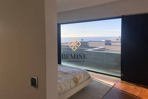 Edifício Séc. XXI 9 / Apartamento T4 / Rua João Paulo II, Funchal