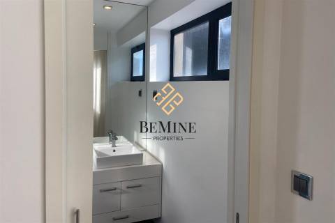 Edifício Séc. XXI 9 / Apartamento T4 / Rua João Paulo II, Funchal