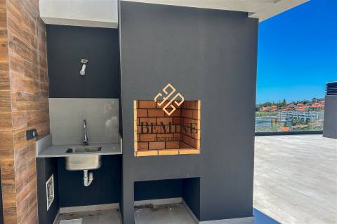 Edifício Uptown 13 / Apartamento T5 Duplex / Funchal  - Ilha da Madeira