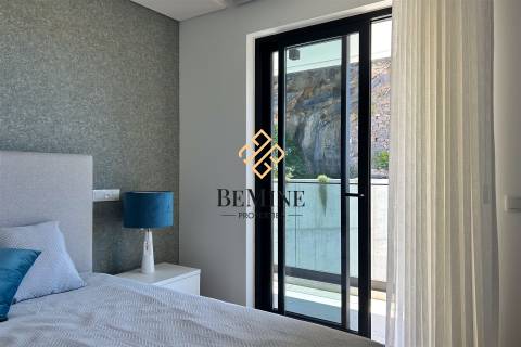 Edifício Uptown 13 / Apartamento T5 Duplex / Funchal  - Ilha da Madeira