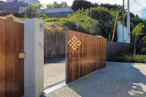 Villa  T3+1 / Moradia de Luxo / Vargem, Calheta - Ilha da Madeira