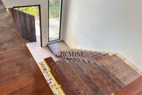 Villa  T3+1 / Moradia de Luxo / Vargem, Calheta - Ilha da Madeira