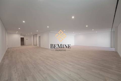 Villa T4 / Funchal - Ilha da Madeira