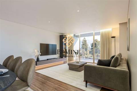 Edifício Hinton / Apartamento T2 / Funchal - Ilha da Madeira