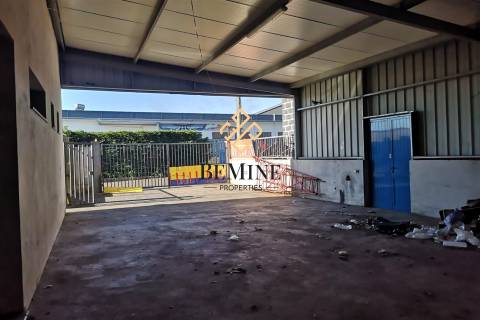 Terreno + Armazém / Santa Cruz - Ilha da Madeira