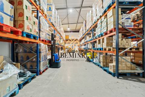 Armazém + Terreno / Santa Cruz - Ilha da Madeira