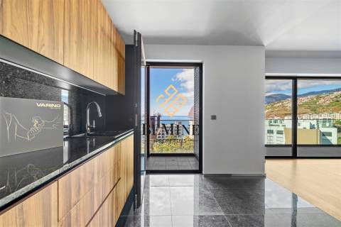 Dubai - Varino 07 / Apartamento T3 / Funchal - Ilha da Madeira