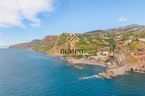 Terreno + Moradia + Anexo / Ponta do Sol, Ilha da Madeira