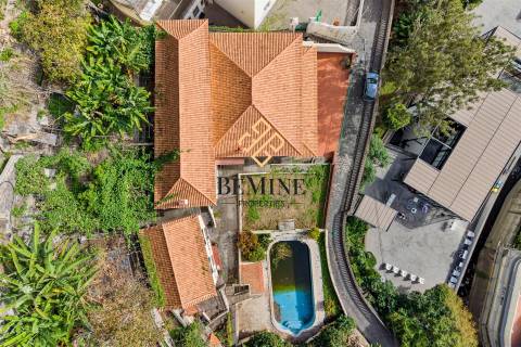 Terreno + Moradia + Anexo / Ponta do Sol, Ilha da Madeira