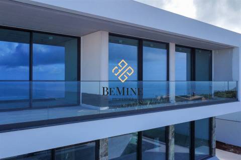 Villa  T3+1 / Moradia de Luxo / Vargem, Calheta - Ilha da Madeira