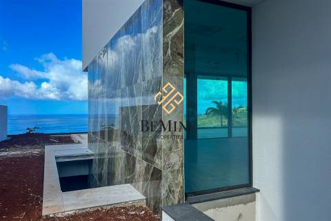 Villa  T3+1 / Moradia de Luxo / Vargem, Calheta - Ilha da Madeira