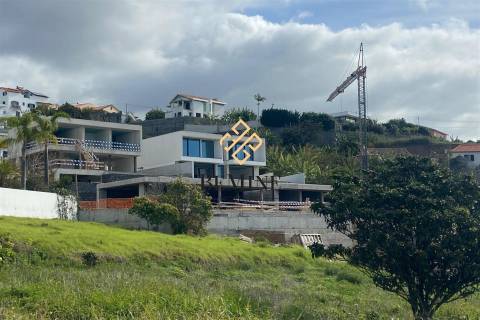 Villa  T3+1 / Moradia de Luxo / Vargem, Calheta - Ilha da Madeira